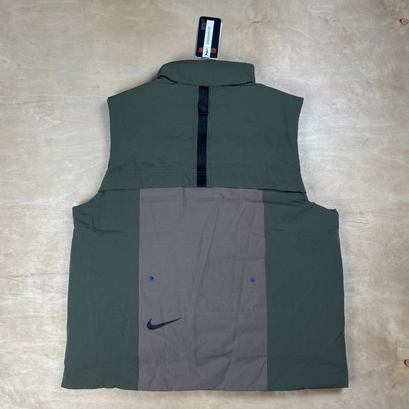 nike tech pack synthetic fill vest